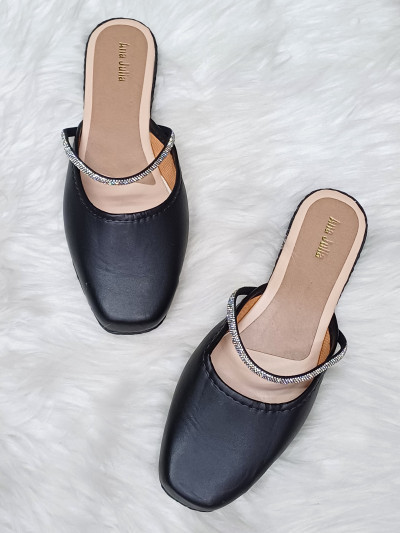 Mule Bico Fino Preto com Tira de Strass