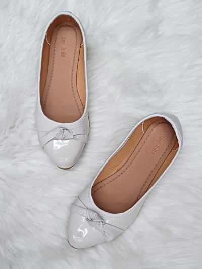Sapatilha Feminina Branca Essencial com Laço